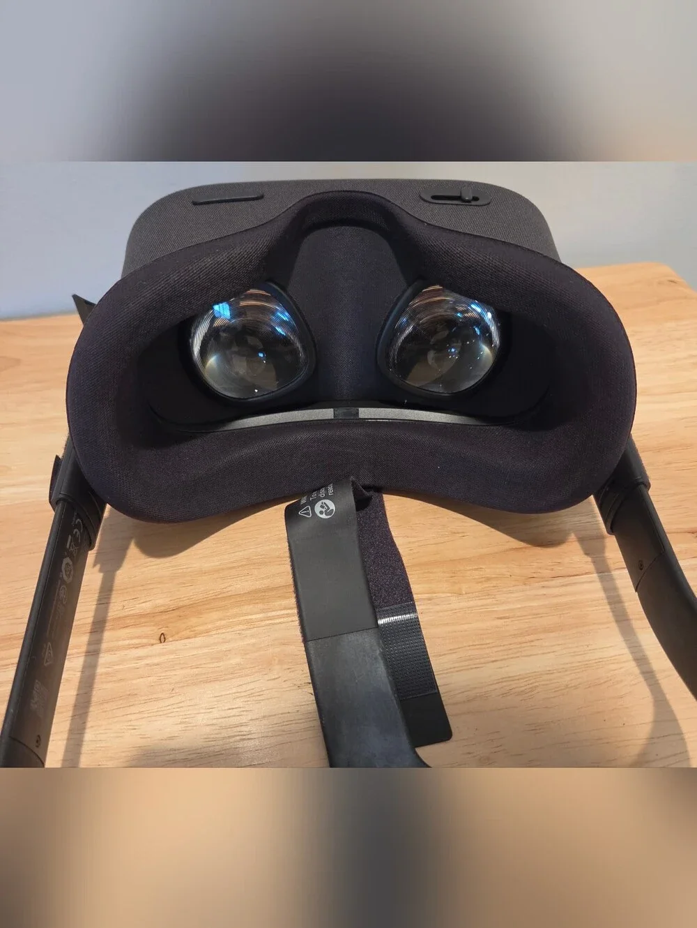 Oculus Quest 128GB All-in-One VR Headset, Controllers & Case (MH-B) TESTED